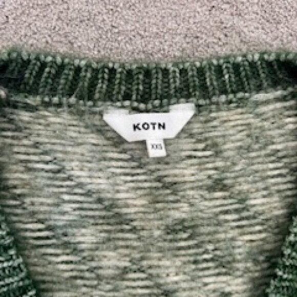 KOTN Sweater Vest - Picture 2 of 3